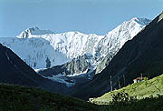 The Akkemsky Wall and meteostation