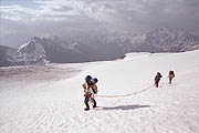 Ascent across ice-fields of Elbrus