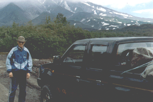 On the way to the Avacha base camp